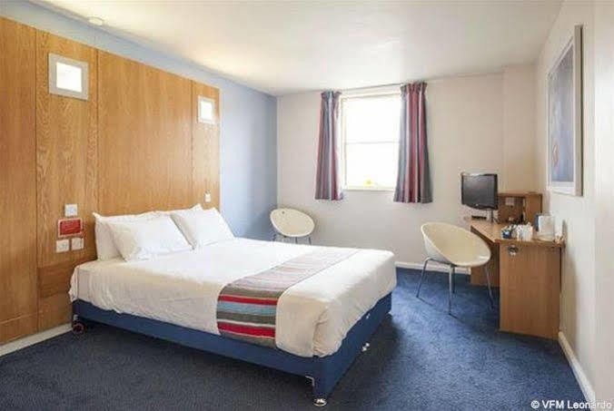Ramada Encore ヨーク エクステリア 写真