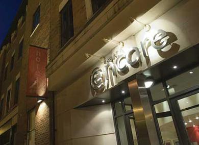 Ramada Encore ヨーク エクステリア 写真